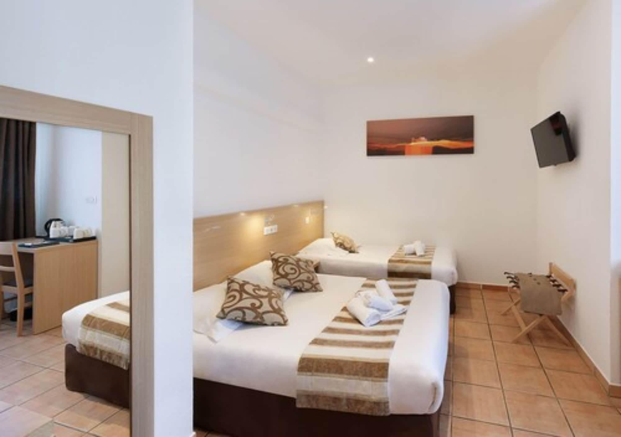 Hotel Holzer II Porto Vecchio Exterior foto